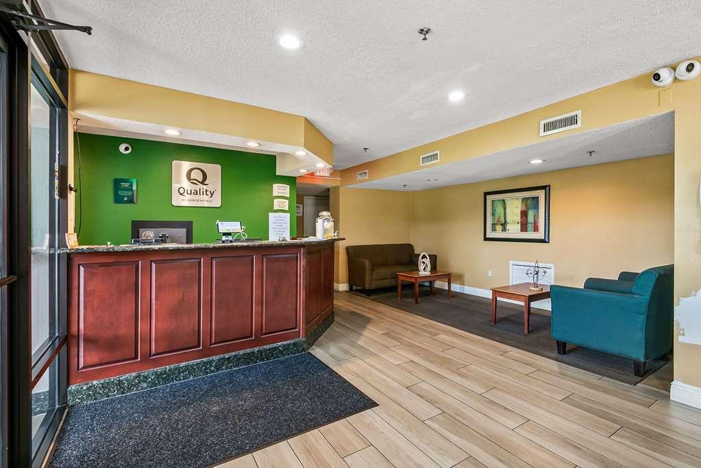 Quality Inn Quincy - Tallahassee West Beltér fotó